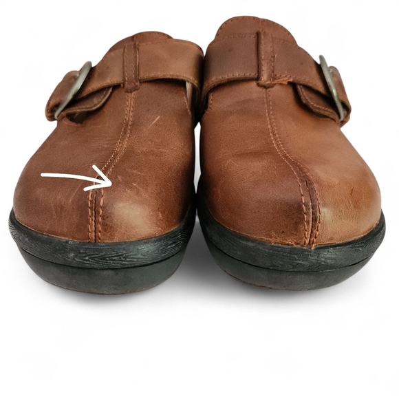 Crocs Cobbler Buckle Brown Leather Clog Mules Women's size 7 - Picture 10 of 14